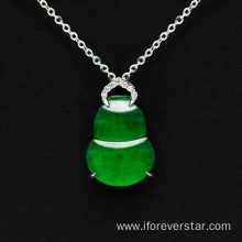 18K White Gold Jadeite Cucurbit Pendant